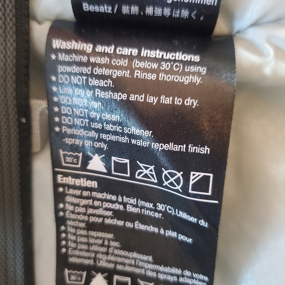 BURTON ski jacket w removable hood - Picture 15 of 16